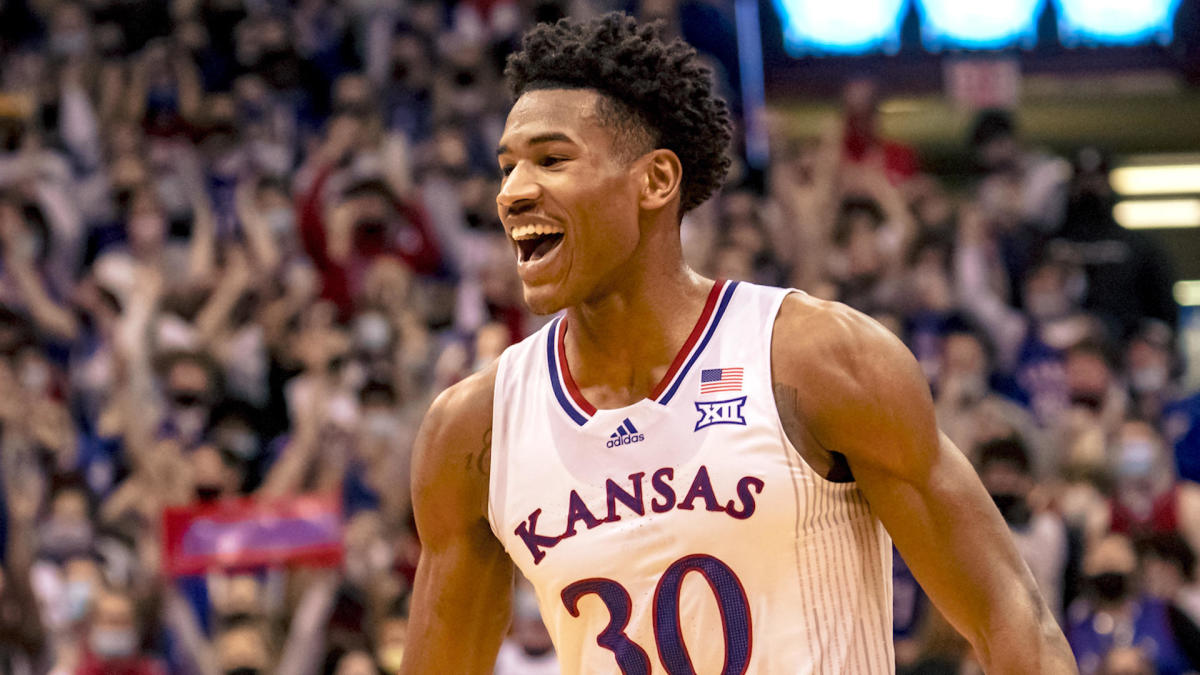 College basketball picks, schedule: Kansas vs Baylor game predictions and more from Saturday’s top 25 games