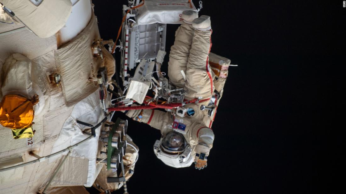 Russian cosmonauts will “bend” the space station’s robotic arm