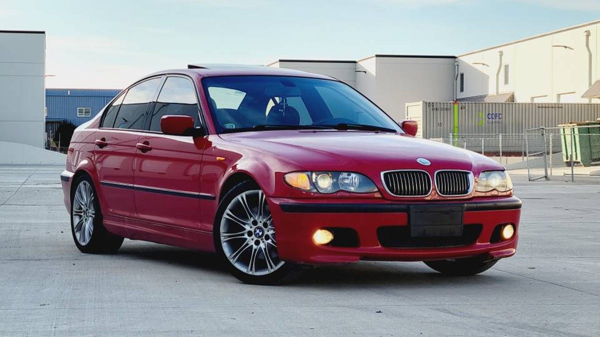 At ,500, could this rebuilt 04 BMW 330i title be a good deal?