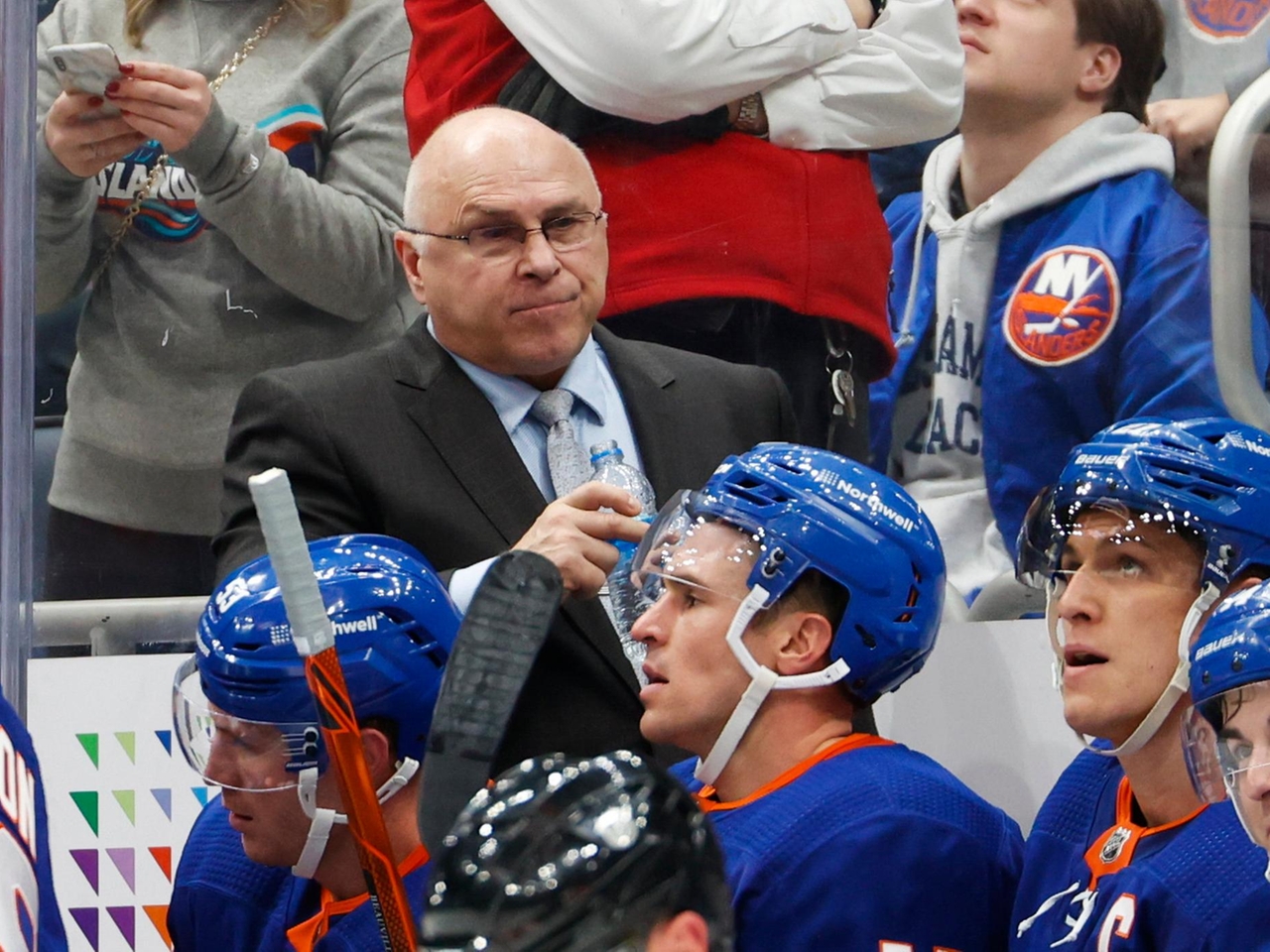 Islanders shoot Barry Trotz while Lou Lamorillo says ‘a new voice’ is needed