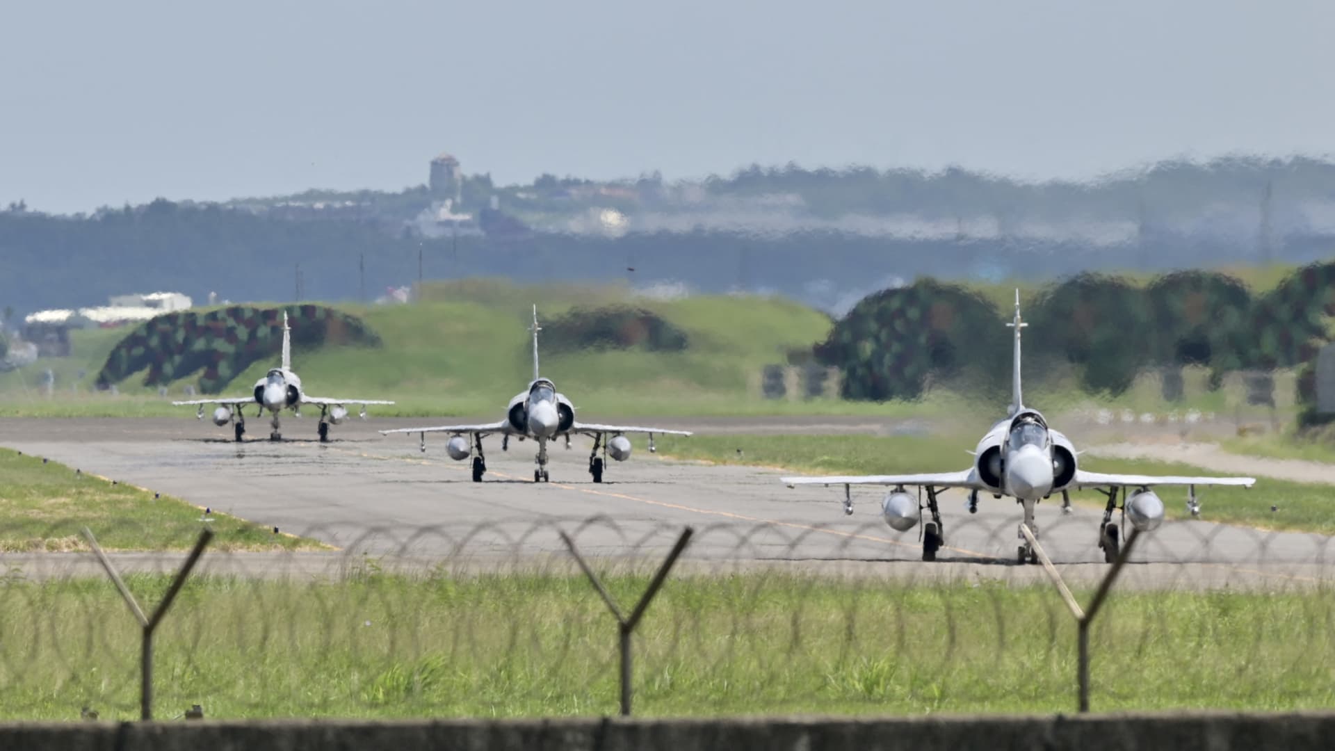 During the recent Taiwan crisis, American forces outnumbered China’s army.  not now.