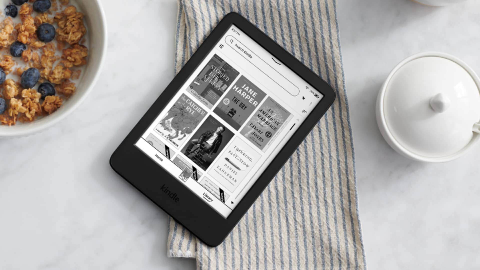 Amazon Kindle 2022 announced  with USB-C, and a better screen