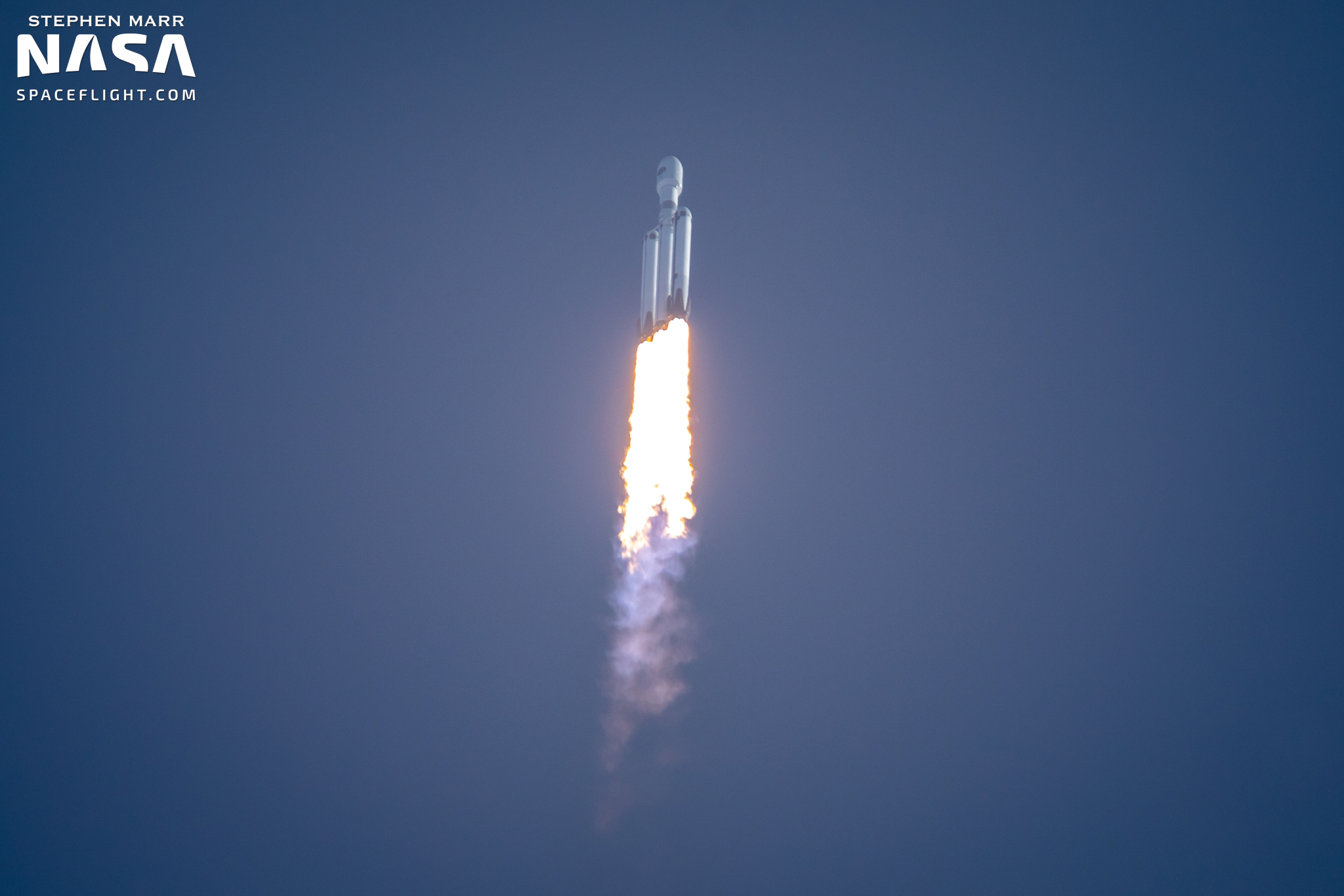 SpaceX’s Falcon Heavy takes command of the USSF-44 on its first flight in three years