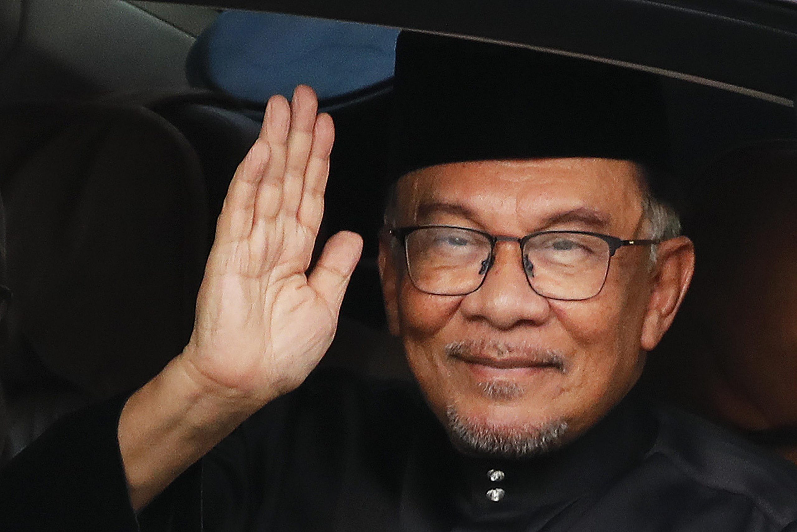 Malaysia’s new Prime Minister Anwar vows to heal a nation and a divided economy